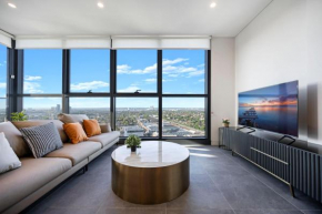 Luxury 1BR Apt with Stunning City Skyline Views Sydney